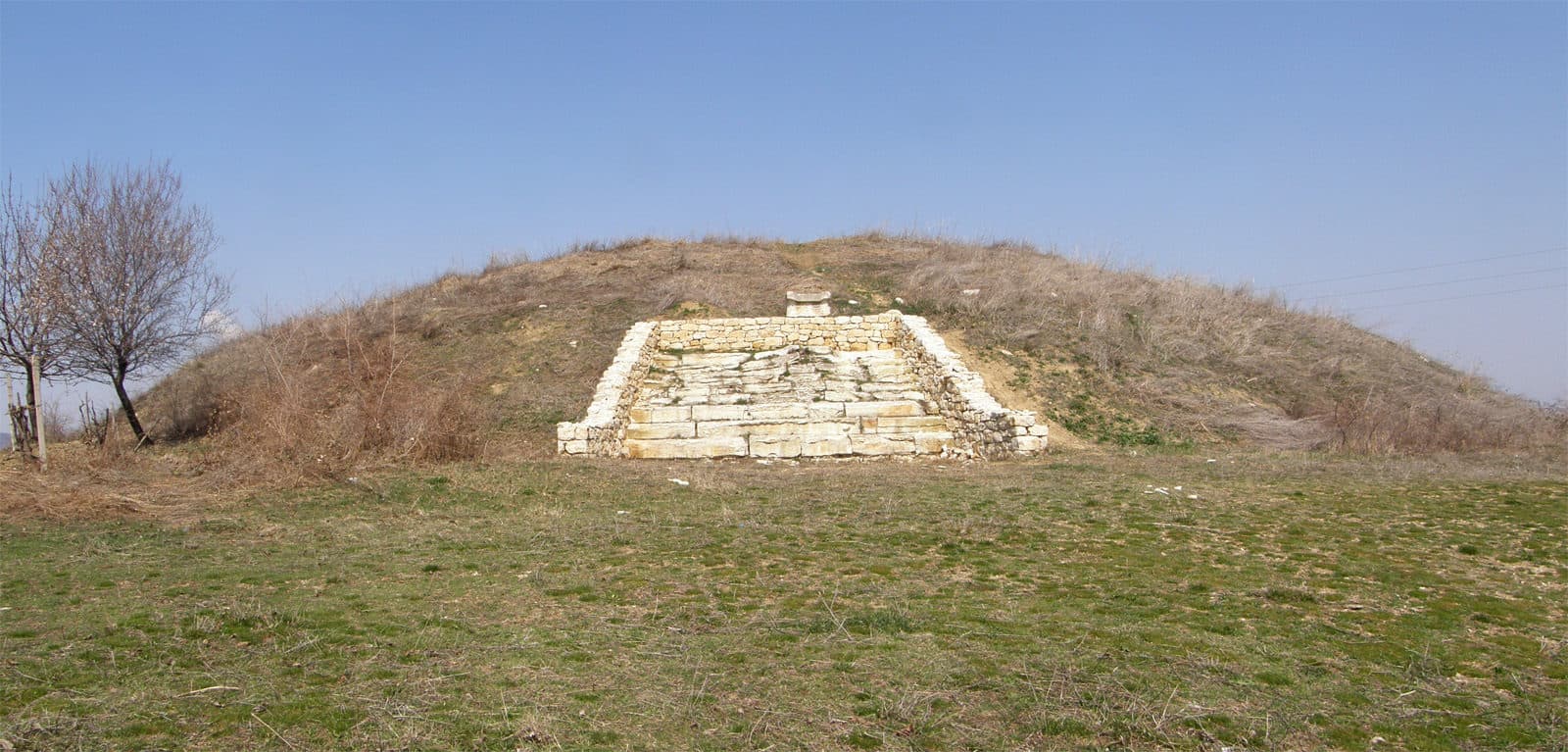 Ивайловград - Голямата могила